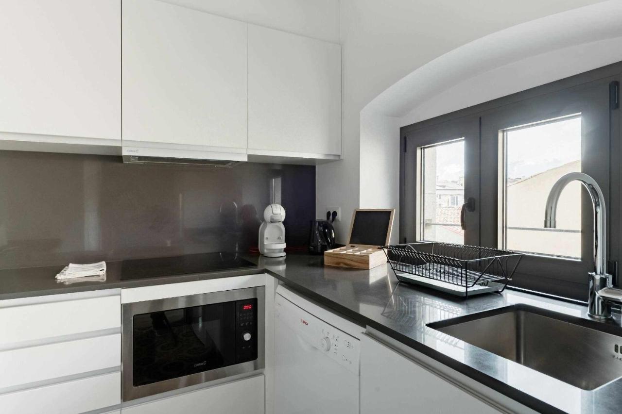 Revitalized Apartment In Historical Building Girona Zewnętrze zdjęcie