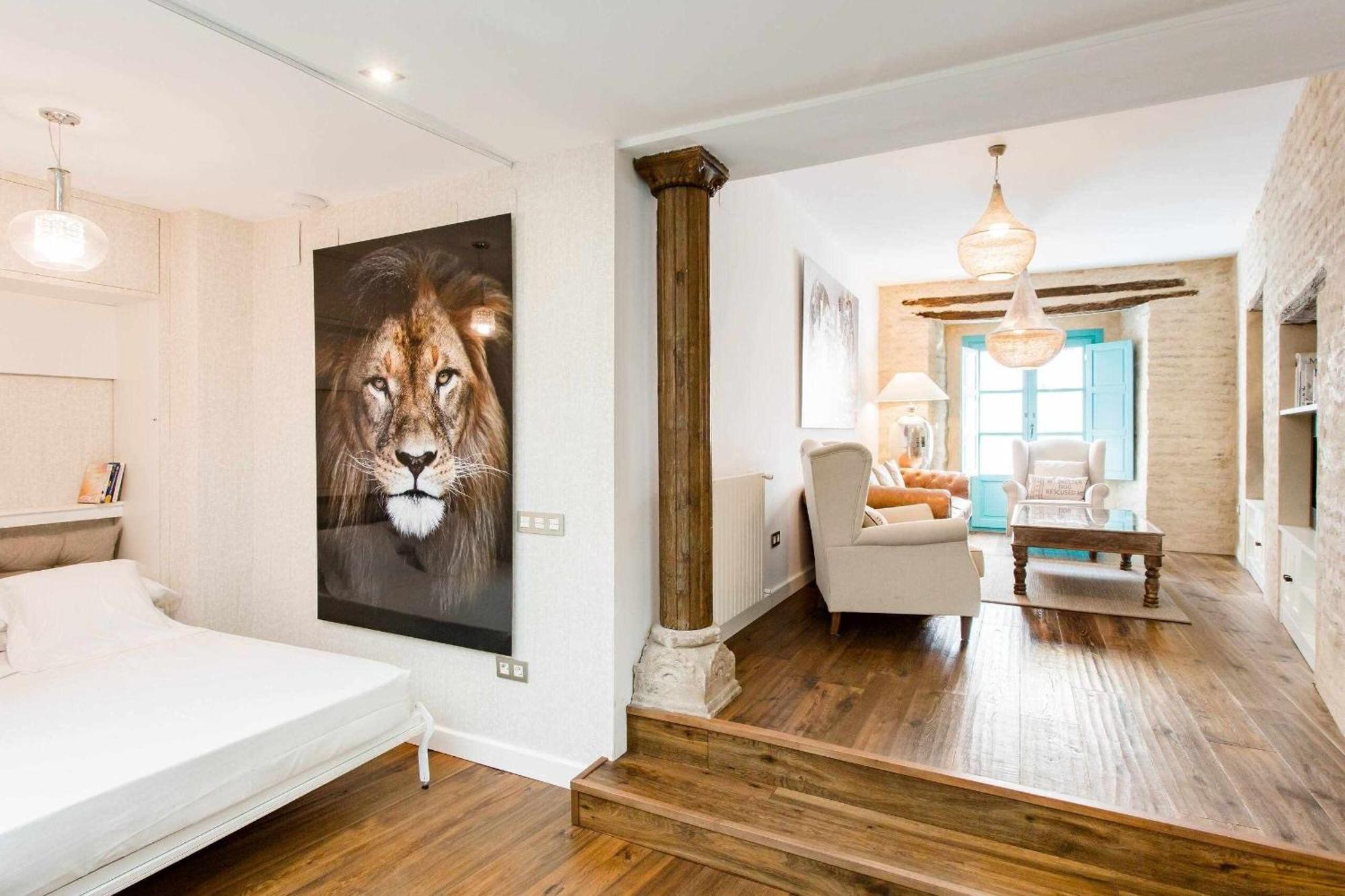 Revitalized Apartment In Historical Building Girona Zewnętrze zdjęcie